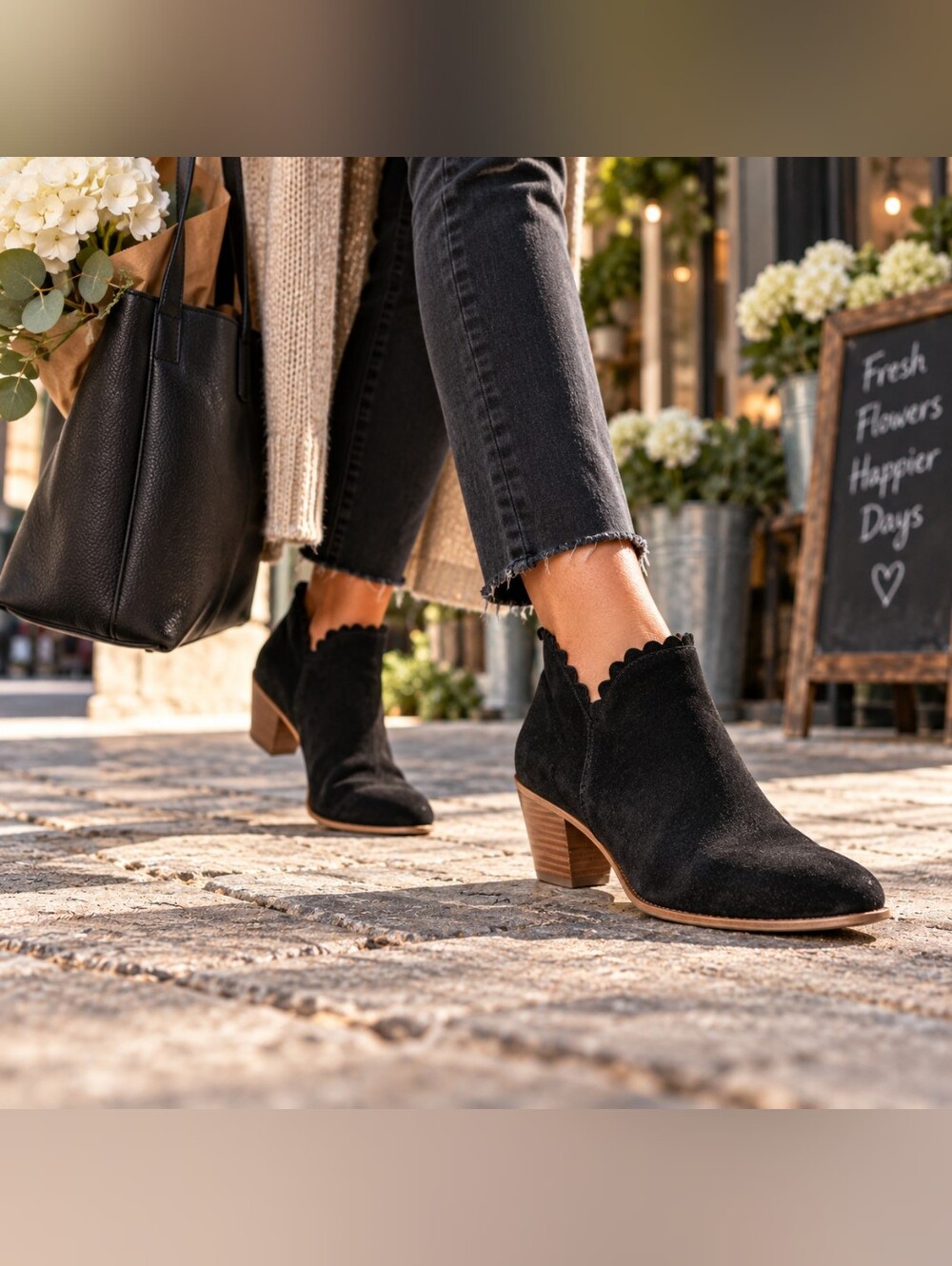 Jack Rogers Black Marianne suede Textured Cut Edged bootie sz7